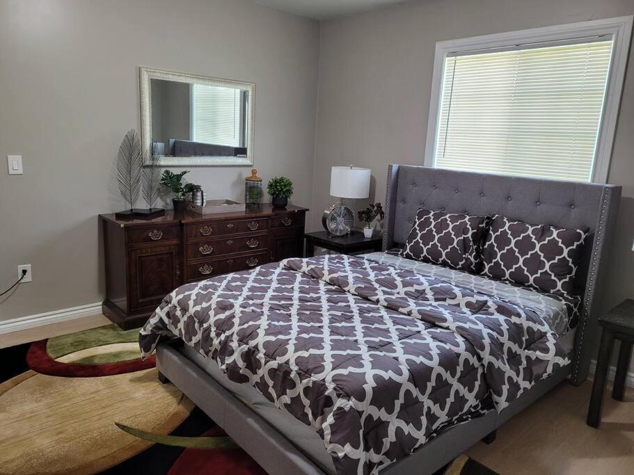 Apartment No Chores, 10min To Downtown And 25min To Niagara Falls Buffalo