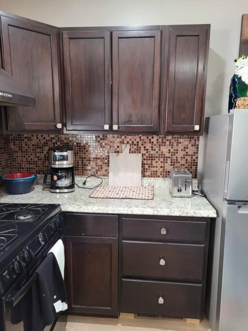 No Chores, 10min To Downtown And 25min To Niagara Falls Apartment Buffalo
